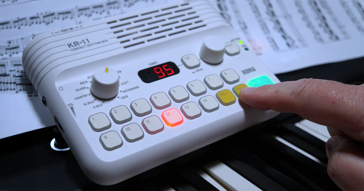 KORG KR-11 è una Rhythm Box compatta e portatile, è dotata di 16 Pad sensibili alla velocity, 126 Pattern ritmici e 14 User programmabili dall'utente. KORG KR-11 è una Rhythm Box compatta e portatile, è dotata di 16 Pad sensibili alla velocity, 126 Pattern ritmici e 14 User programmabili dall'utente.