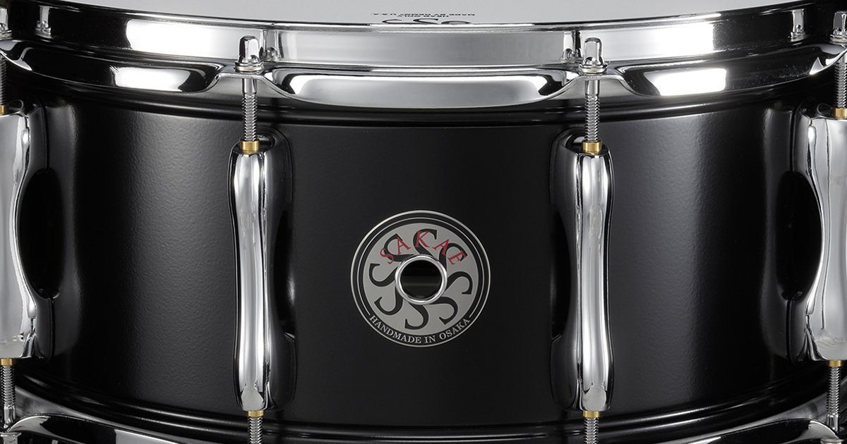 I modelli in acciaio della serie Japan Custom Snare di Sakae.