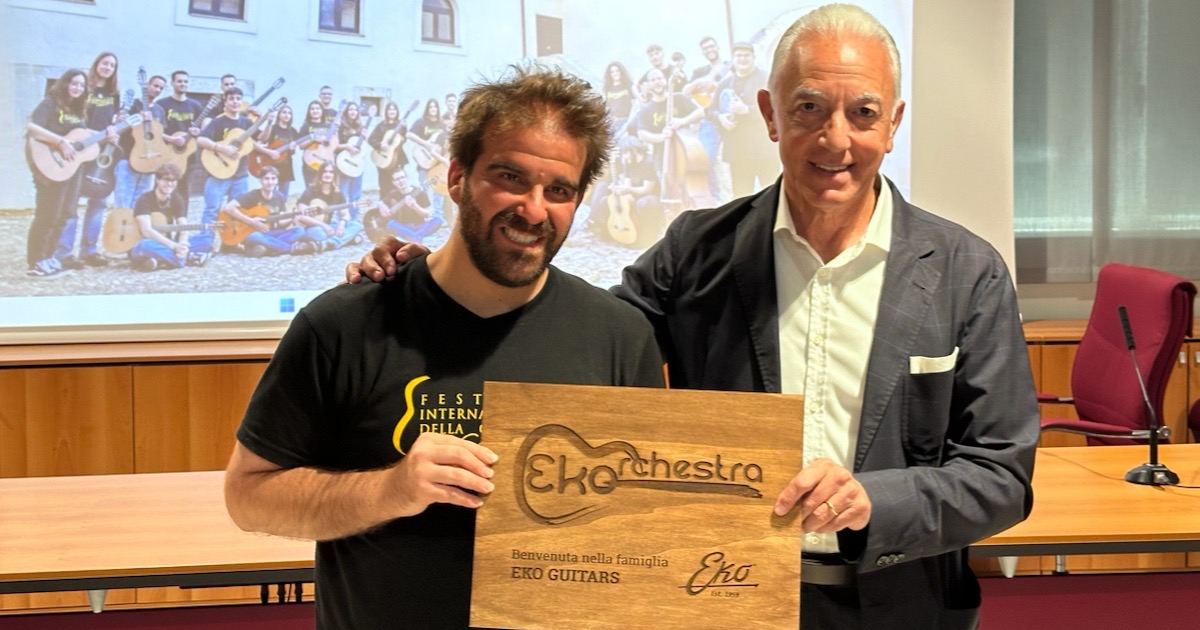 Il Maestro Angelo Mirante della EKO Orchestra con Stelvio Lorenzetti amministratore delegato della Algam Eko