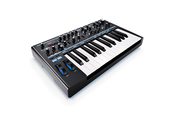 NOVATION BASS STATION II