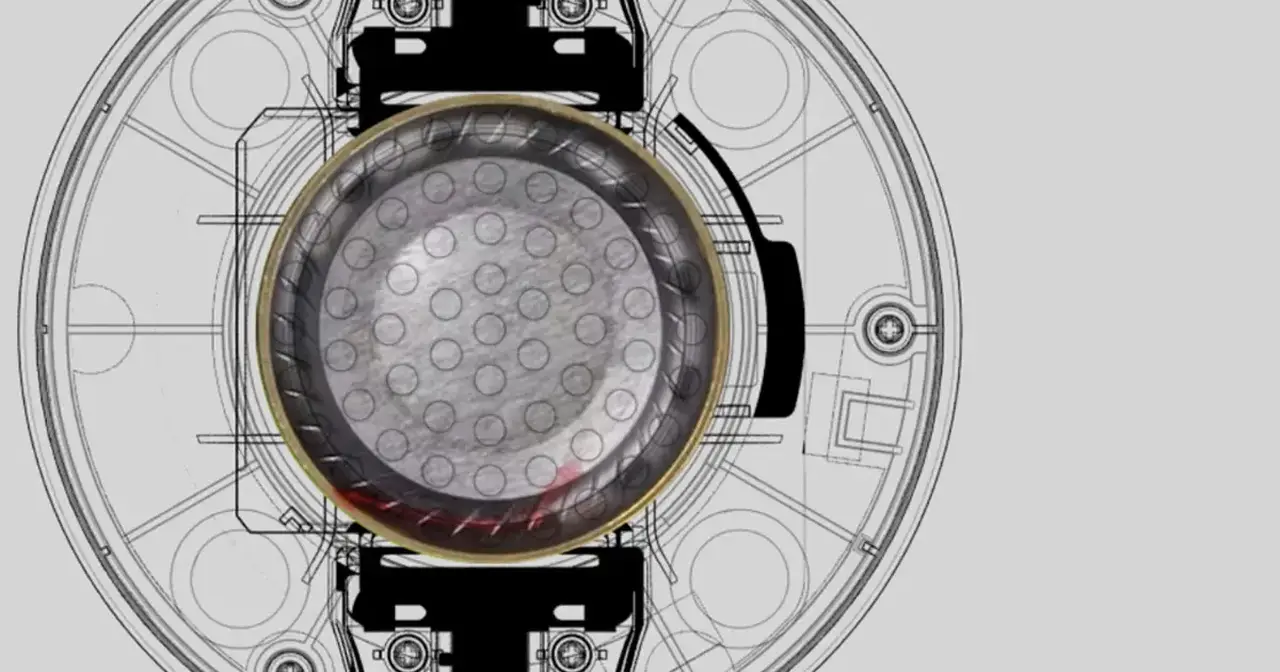 Diaframma realizzato in bio-cellulosa coltivata in modo non intensivo. Risulta più rigido, leggero e resistente rispetto ai comuni altoparlanti in PET. Minor distorsione armonica, miglior suono