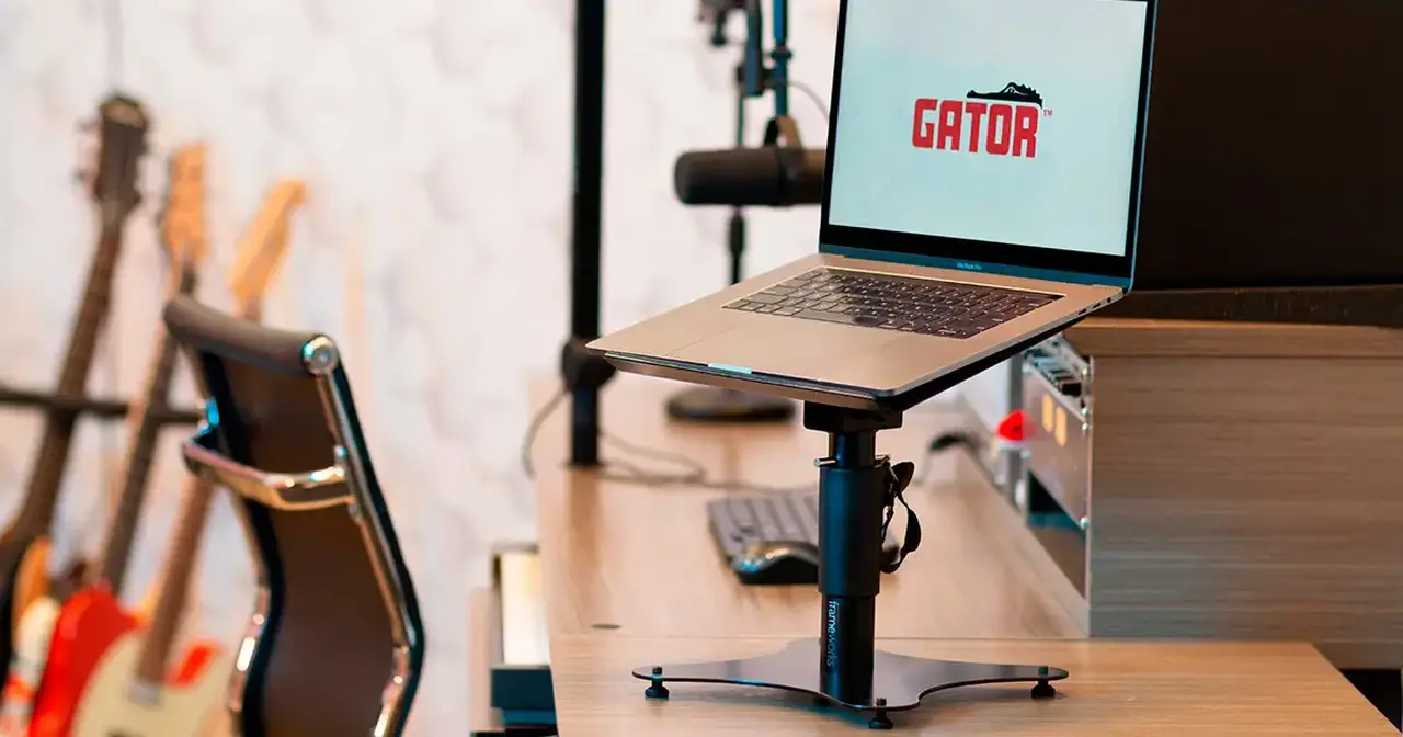 Supporto da scrivania Gator Frameworks per laptop, ideale per studi e postazioni home office