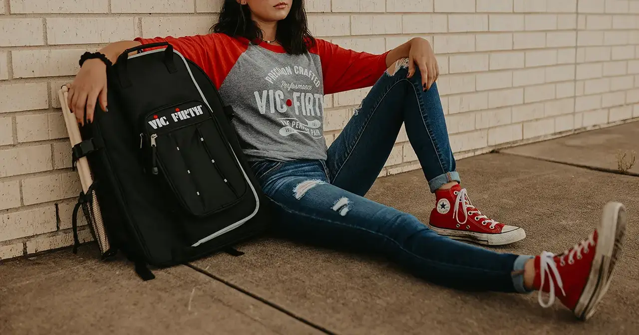 Le borse Vic Firth soddisfano tutti i tuoi bisogni, partendo dal trasporto delle bacchette fino all'organizzazione di tutto il materiale che ti serve per studiare e per metterti in viaggio.