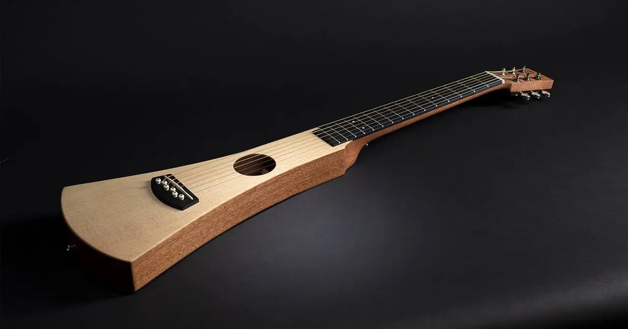 Scopri i modelli di chitarre acustiche travel della serie BackPacker di Martin & Co.