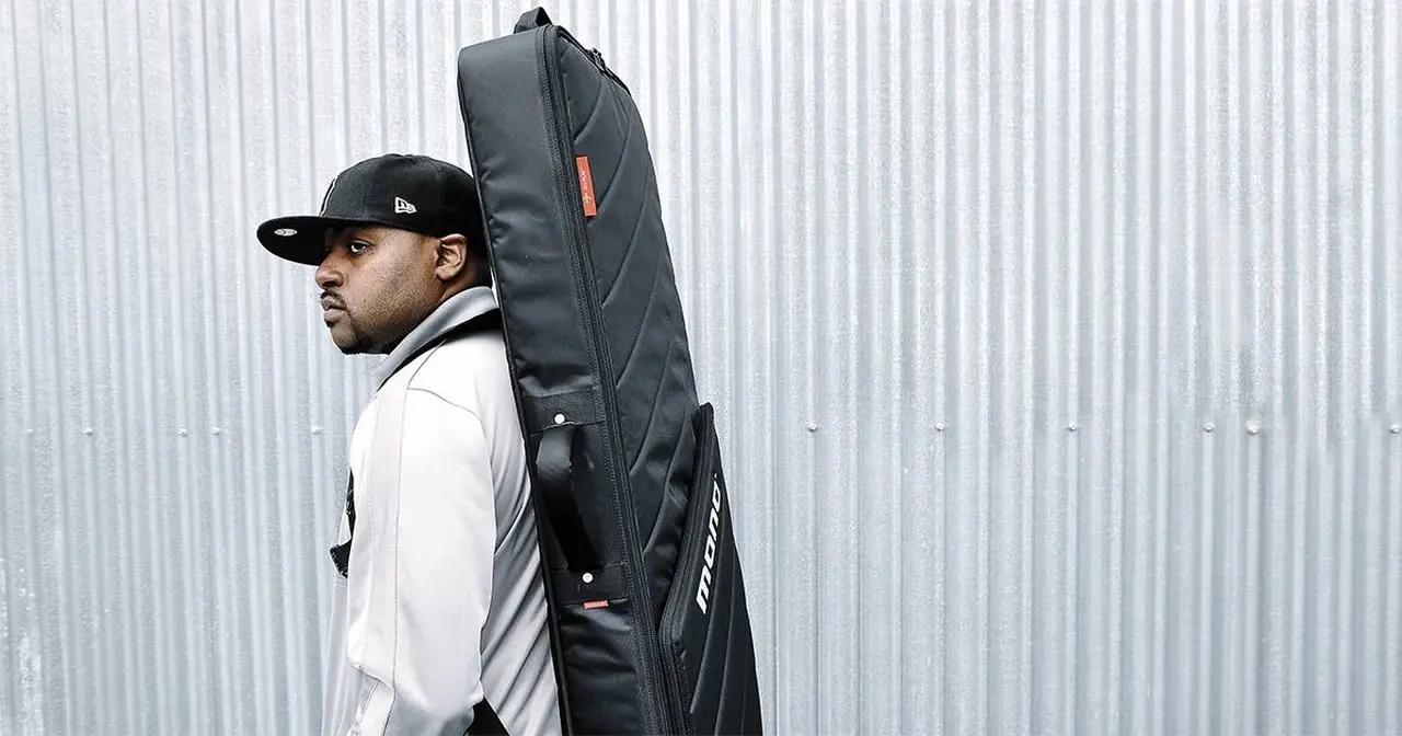 Mantieni la tua tastiera al sicuro con la custodia MONO M80 Vertigo.