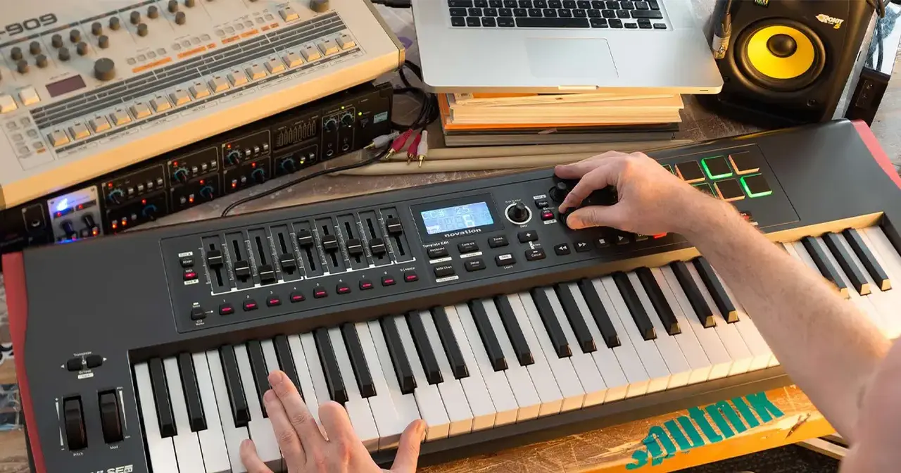 I MIDI USB controller con tastiera semi-pesata e sensibile all’aftertouch IMPULSE della Novation offrono una perfetta integrazione con numerosi software DAW: Ableton Live, Apple Logic Pro, Avid Pro Tools, e altri.