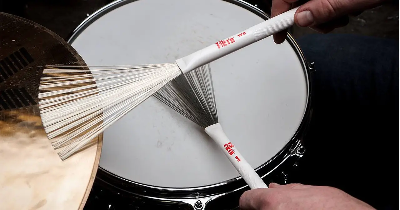 Una varietà di spazzole Vic Firth per poter sperimentare in ogni genere musicale nuove sfumature, dal jazz, alla musica alternativa fino ad arrivare in contesti acustici.