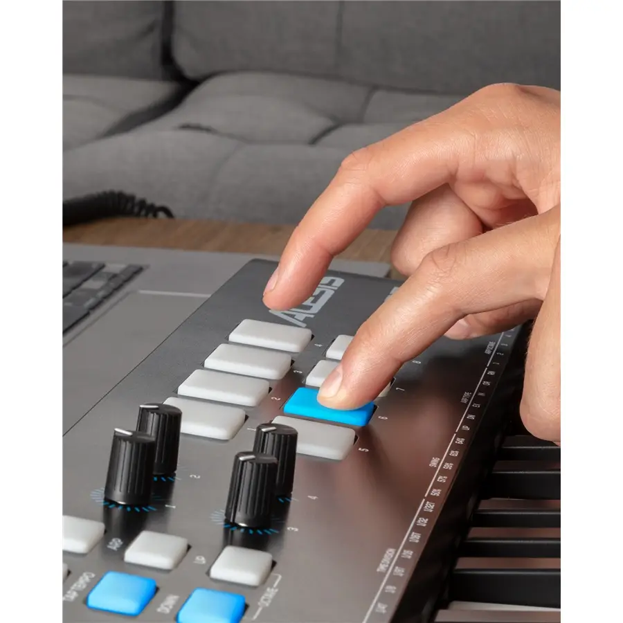 10-alesis-v25-mkii-1070007710_5