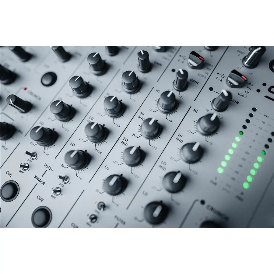 11-allen-heath-xone-96-mixer-analogico-per-club-e-dj-con-doppia-interfaccia-audio-usb-gal61900196_4