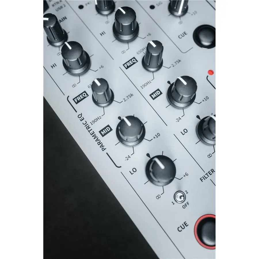 11-allen-heath-xone-96-mixer-analogico-per-club-e-dj-con-doppia-interfaccia-audio-usb-gal61900196_7