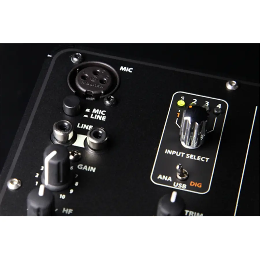 11-allen-heath-xone-db2-gal61900069_6