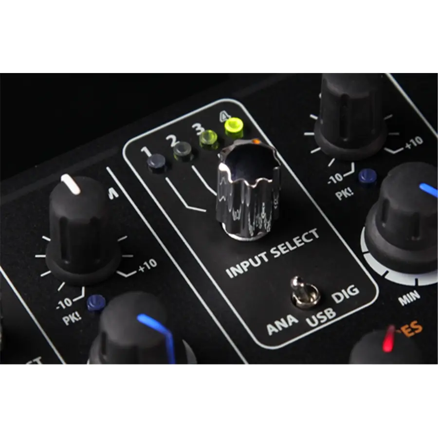 11-allen-heath-xone-db4-gal61900068_6