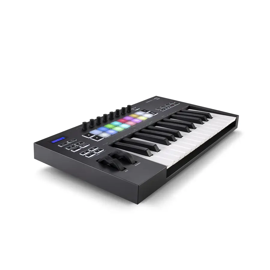 110-novation-launchkey-25-mk3-14400015_2