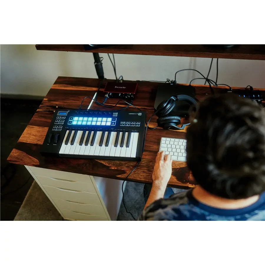 110-novation-launchkey-25-mk3-14400015_3