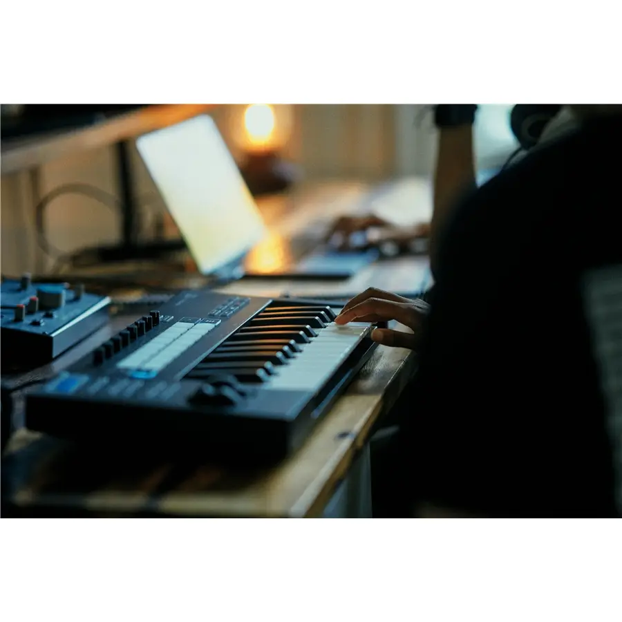 110-novation-launchkey-25-mk3-14400015_5