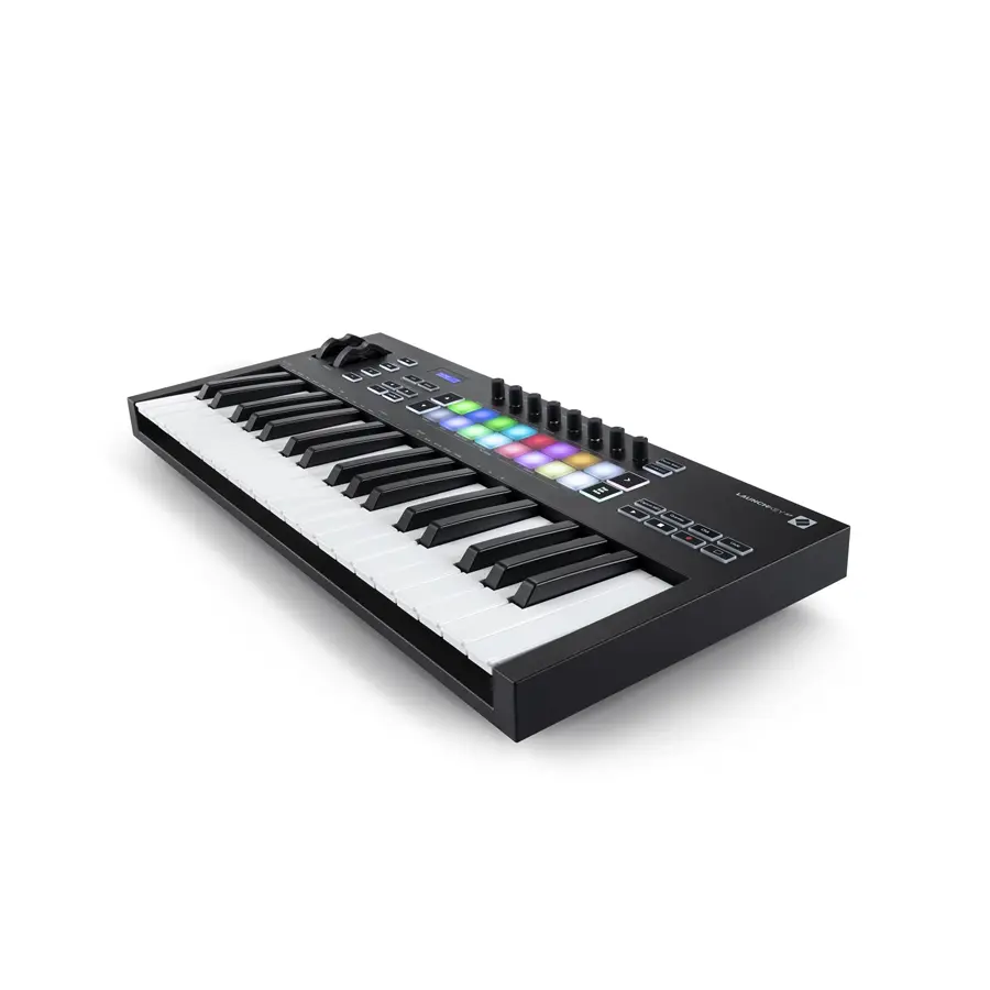 110-novation-launchkey-37-mk3-14400016_3