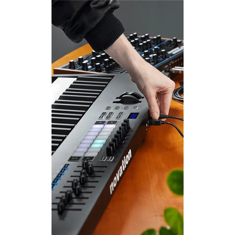 110-novation-launchkey-88-mk3-14400019_7