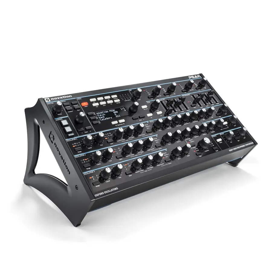 110-novation-peak-14400003_3