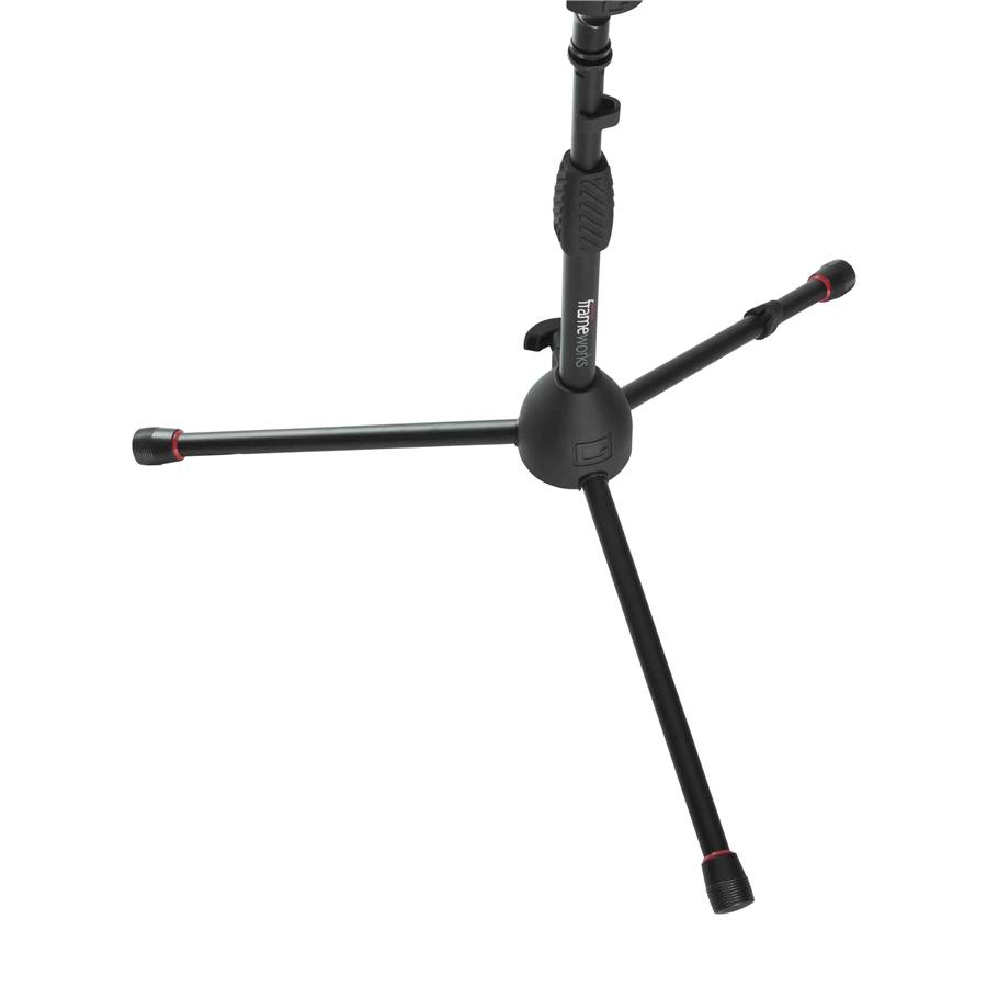 120-gator-frameworks-gfw-mic-2621-supporto-microfonico-per-grancassa-e-amplificatori-con-base-treppiede-e-braccio-telescopico-24500181_2