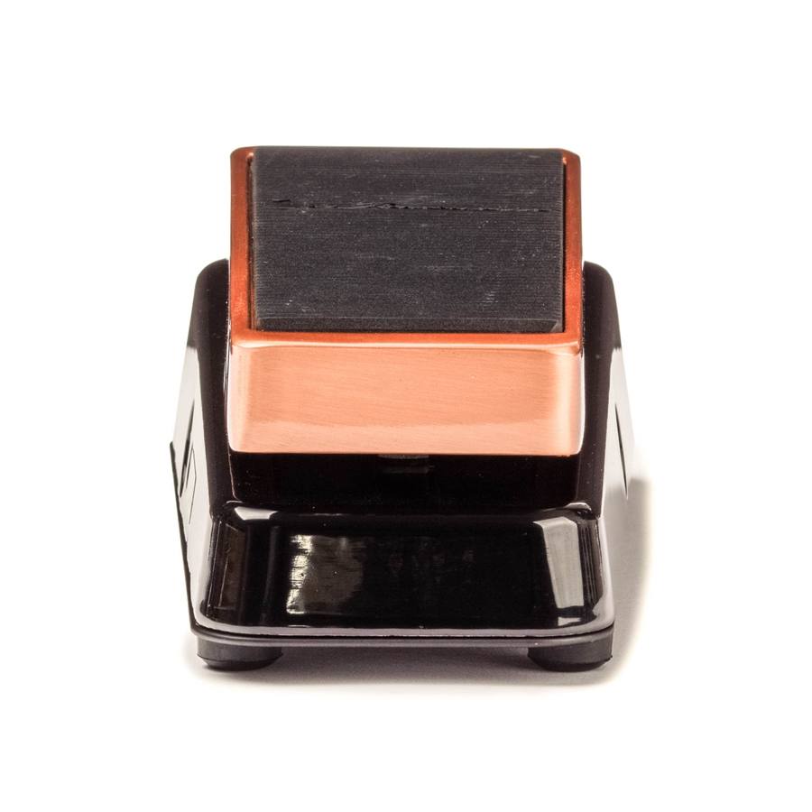 15-dunlop-jb95-joe-bonamassa-cry-baby-wah-04501282_3