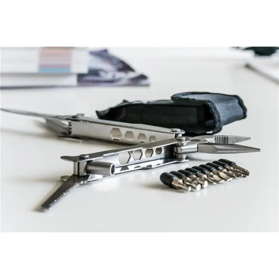 16-eko-guitars-multitool-06130047_3