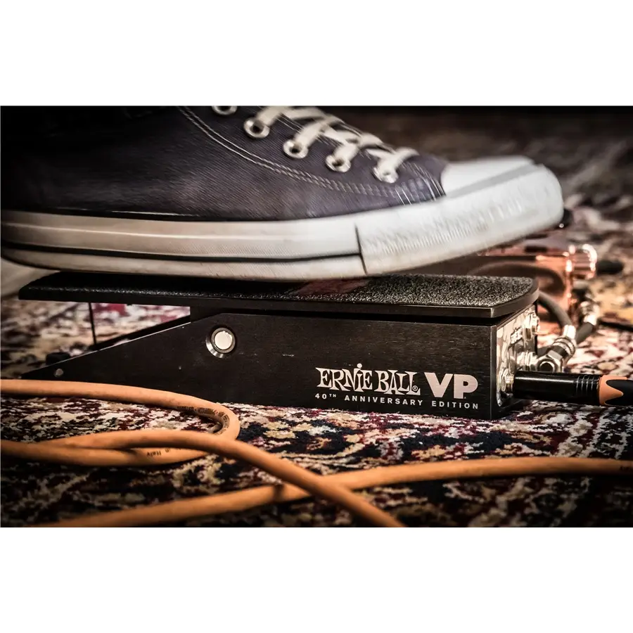 22-ernie-ball-pedale-volume-40th-anniversario-p06110_1
