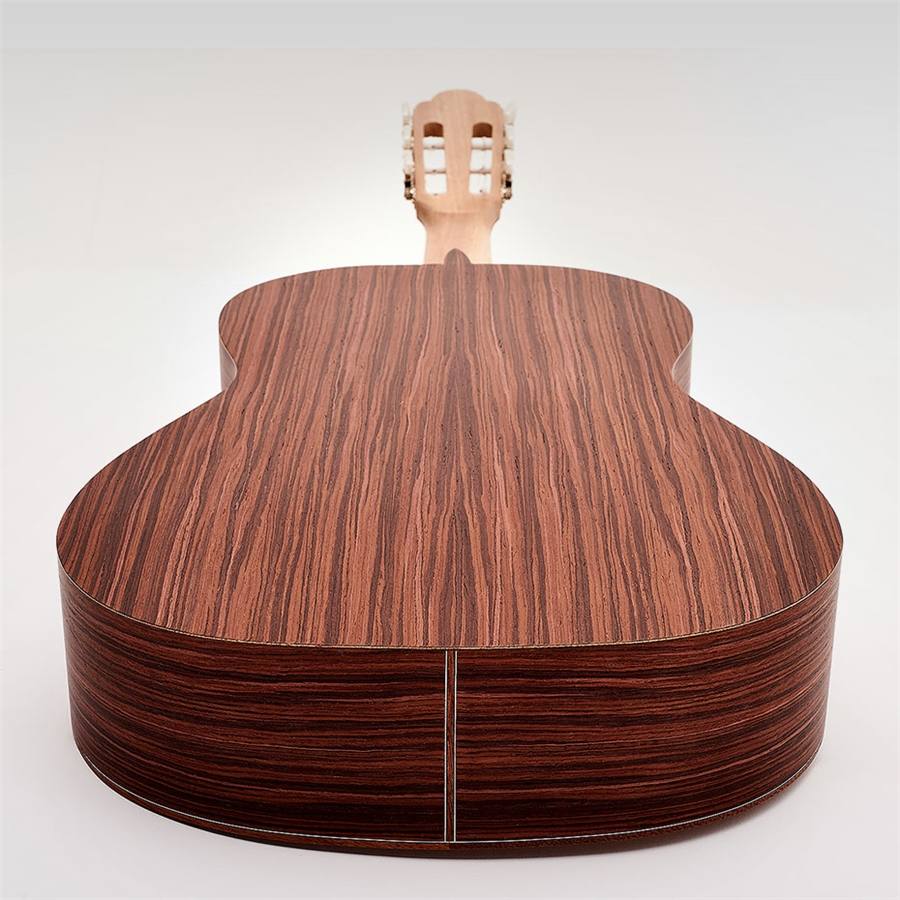 23-esteve-jucar-chitarra-classica-06190471_1