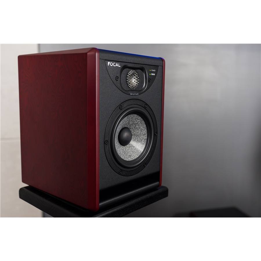 25-focal-solo6-11000067_6