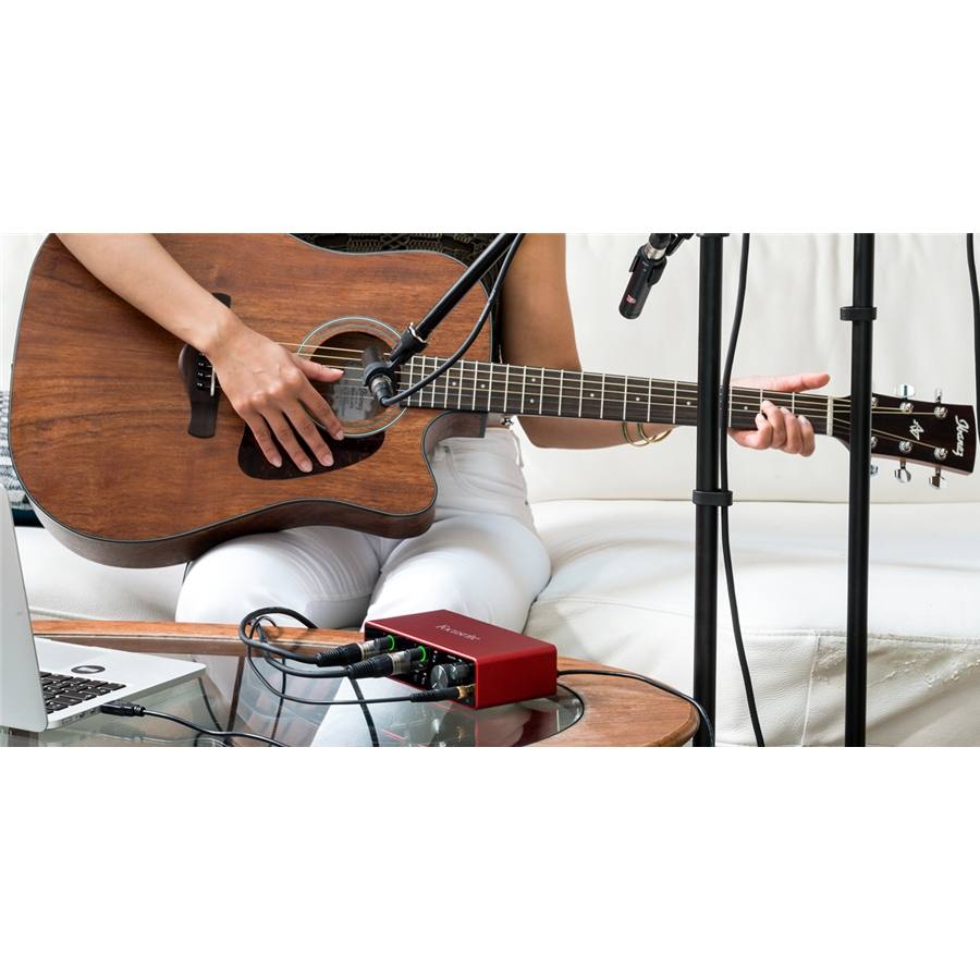 26-focusrite-scarlett-2i2-3rd-gen-gfo02001320_5