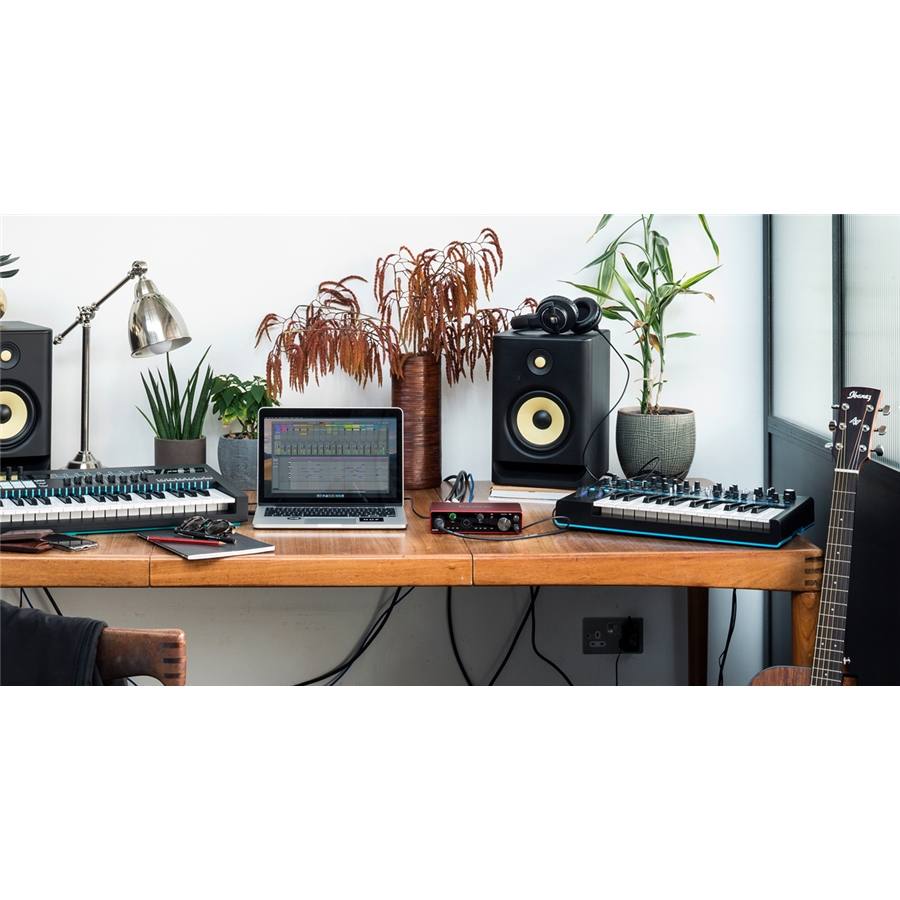 26-focusrite-scarlett-4i4-3rd-gen-gfo02001340_5