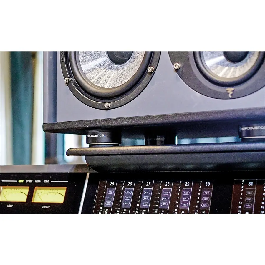 29-isoacoustics-iso-puck-15900035_7