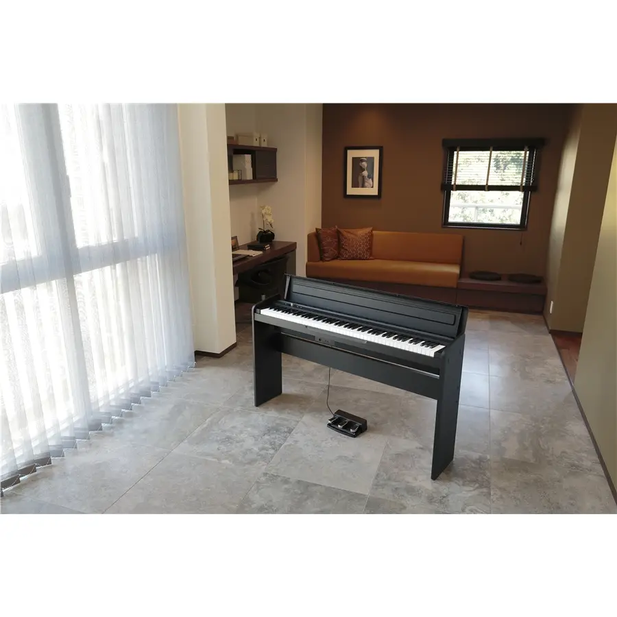 30-korg-lp-180-bk-c1280220178_3