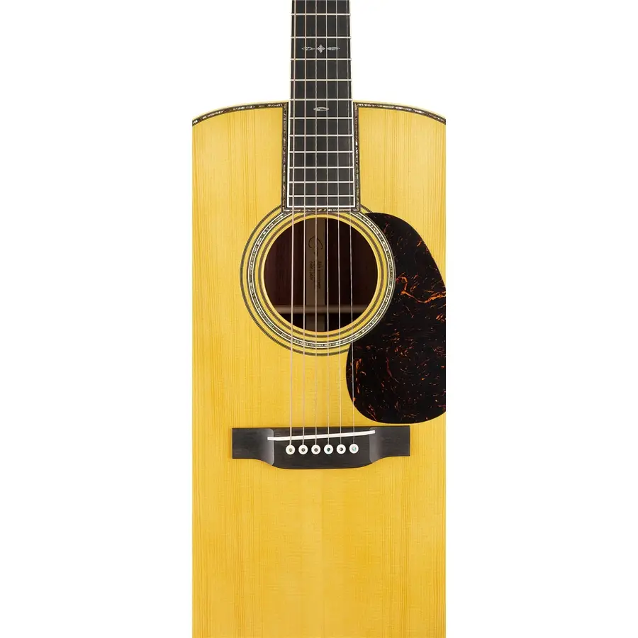 33-martin-co-000-42ec-30th-anniversary-06603129_3