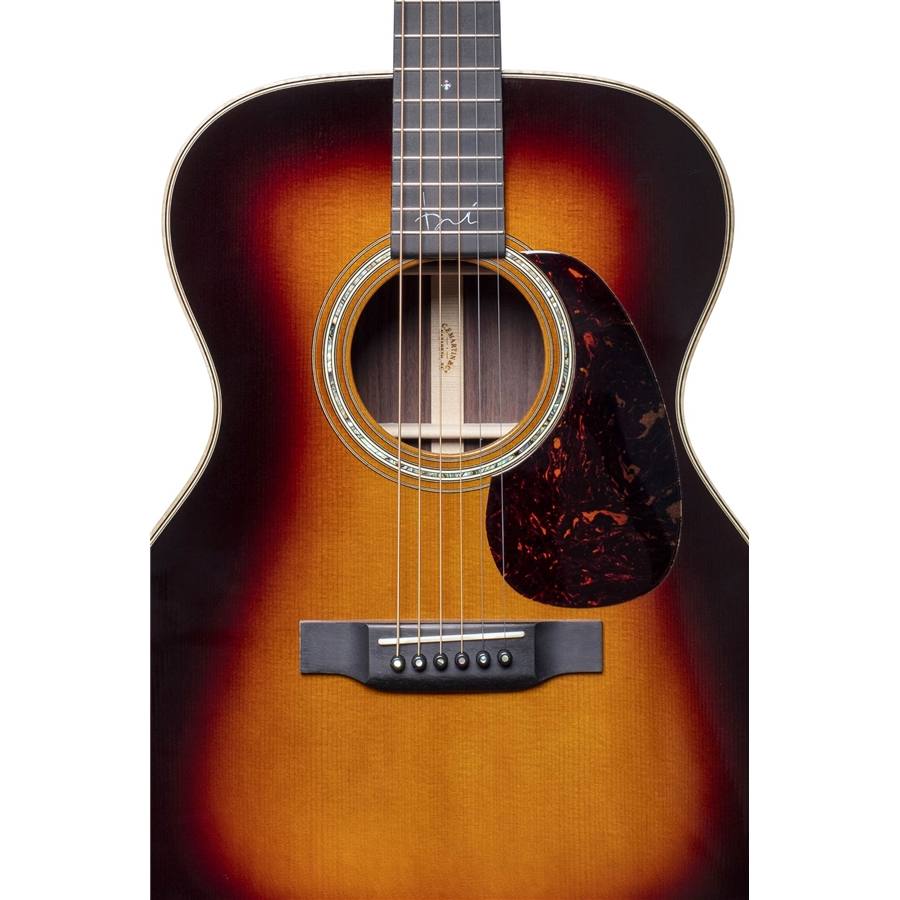 33-martin-co-00028-brooke-ligertwood-sunburst-06600712_4