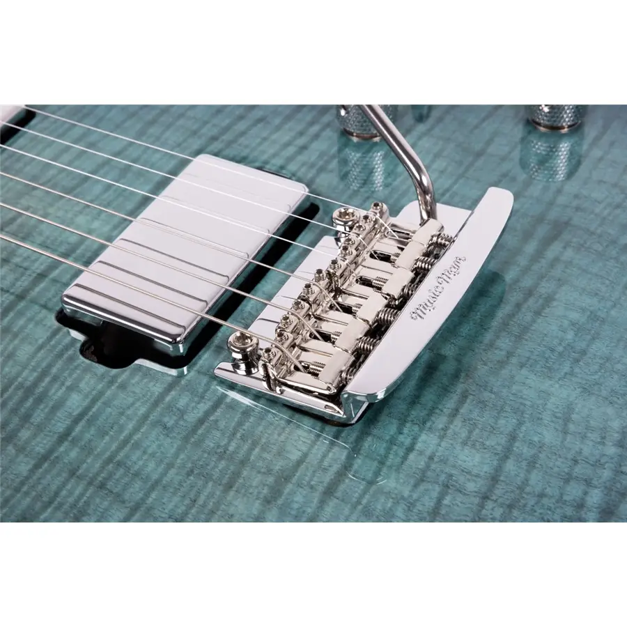 35-music-man-luke-4-hh-blue-dream-flame-mm-985lbfr200mbcr_5