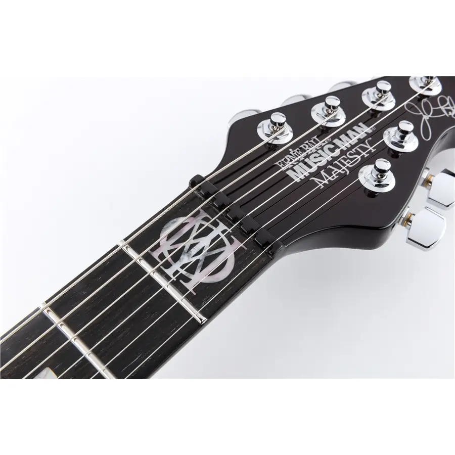 35-music-man-majesty-2019-dark-roast-mm-611j45000cscr_6