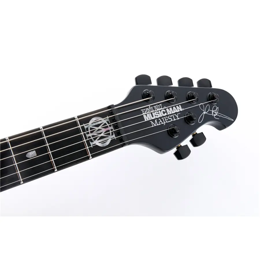 35-music-man-majesty-2019-stealth-black-mm-611665000csbm_11