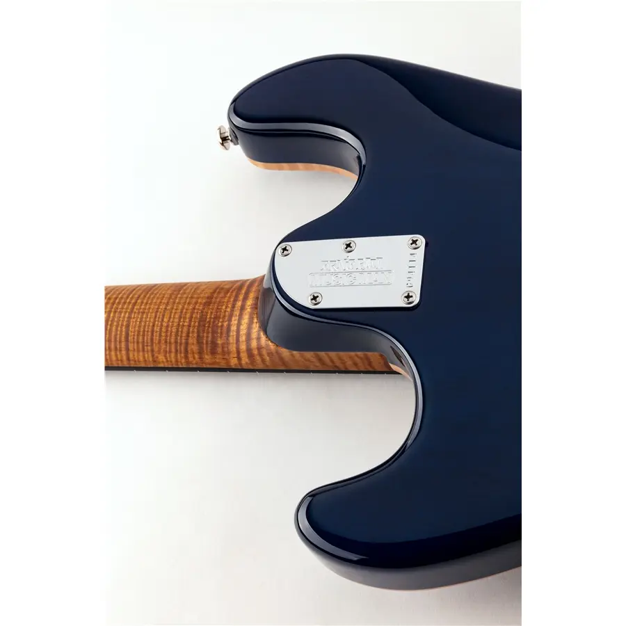 35-music-man-sabre-deep-blue-burst-mm-812t3r300cscr_13