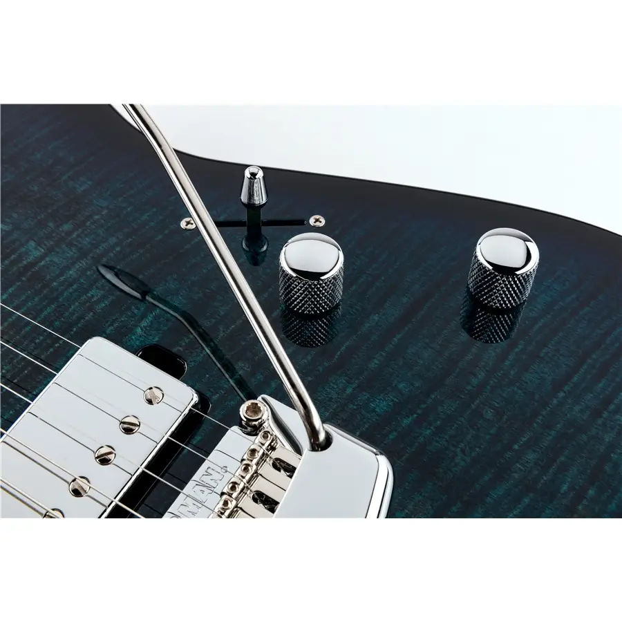 35-music-man-sabre-deep-blue-burst-mm-812t3r300cscr_6