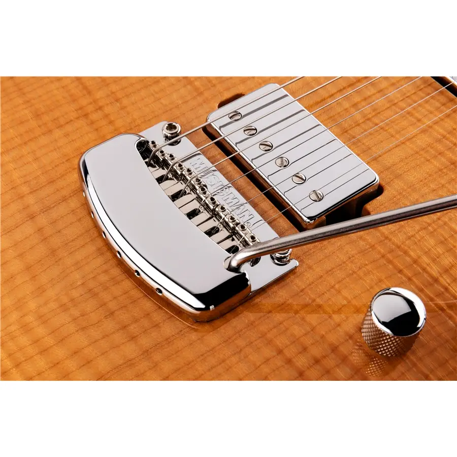 35-music-man-sabre-honey-suckle-mm-812t1r100cscr_4