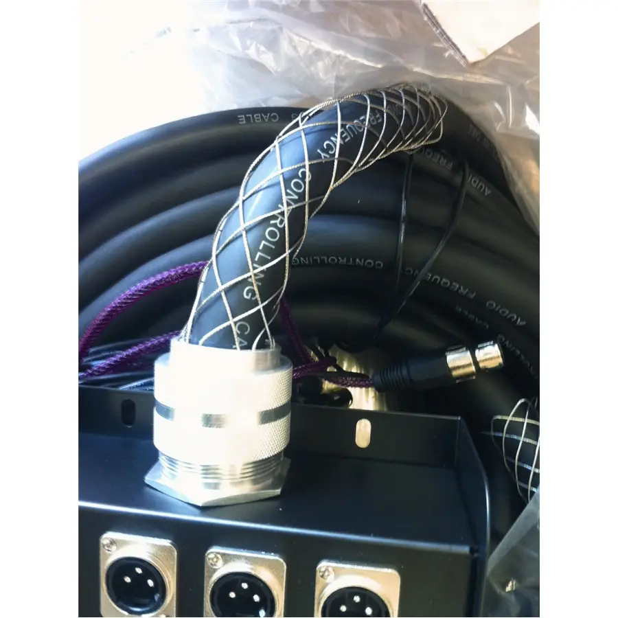 43-quik-lok-box-643-20k-stage-box-24-in-8-out-20-mt-70-00759_1