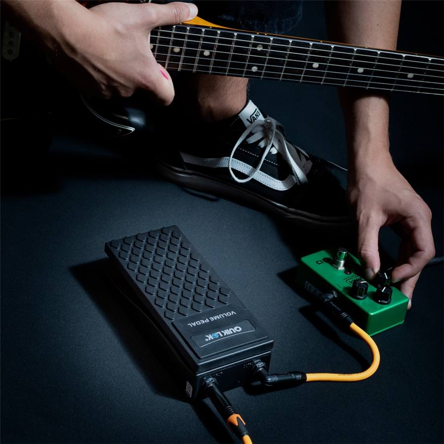 43-quik-lok-vp-26-11-pedale-volume-1-in-1-out-60-00280_2