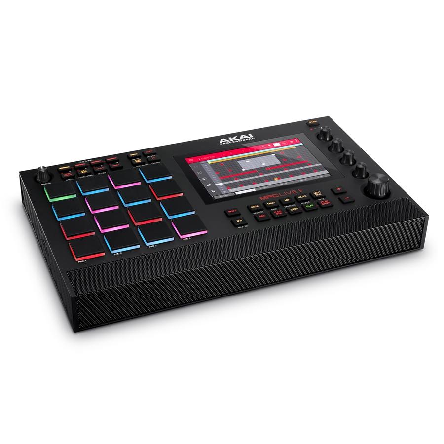 8-akai-professional-mpc-live-ii-6020005085_2