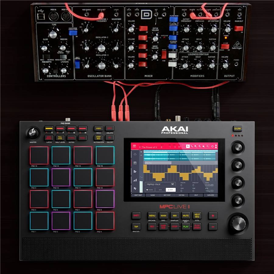 8-akai-professional-mpc-live-ii-6020005085_3