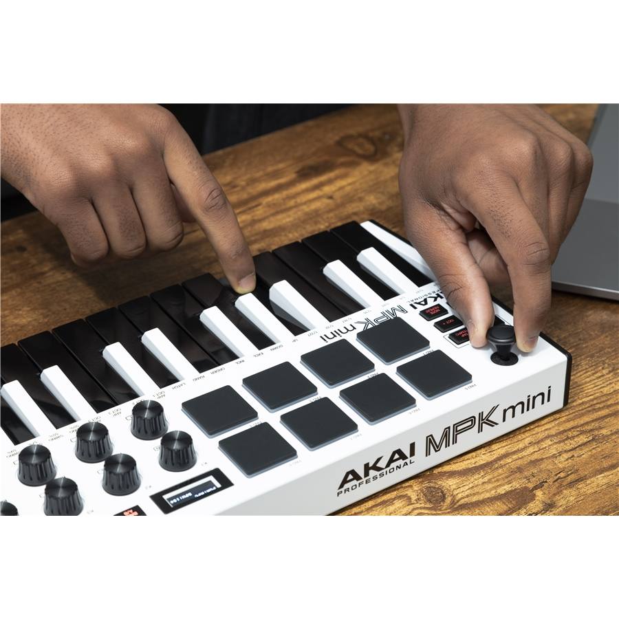 8-akai-professional-mpk-mini-mkiii-white-1070015545_2