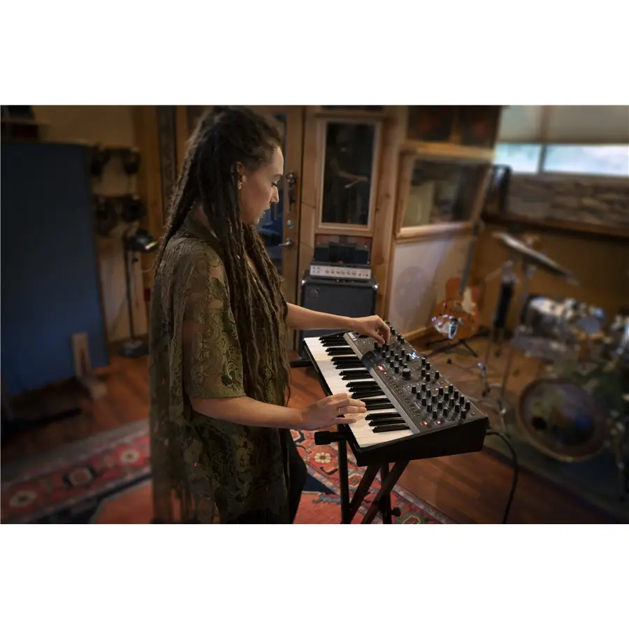 83-sequential-take-5-17900016_5