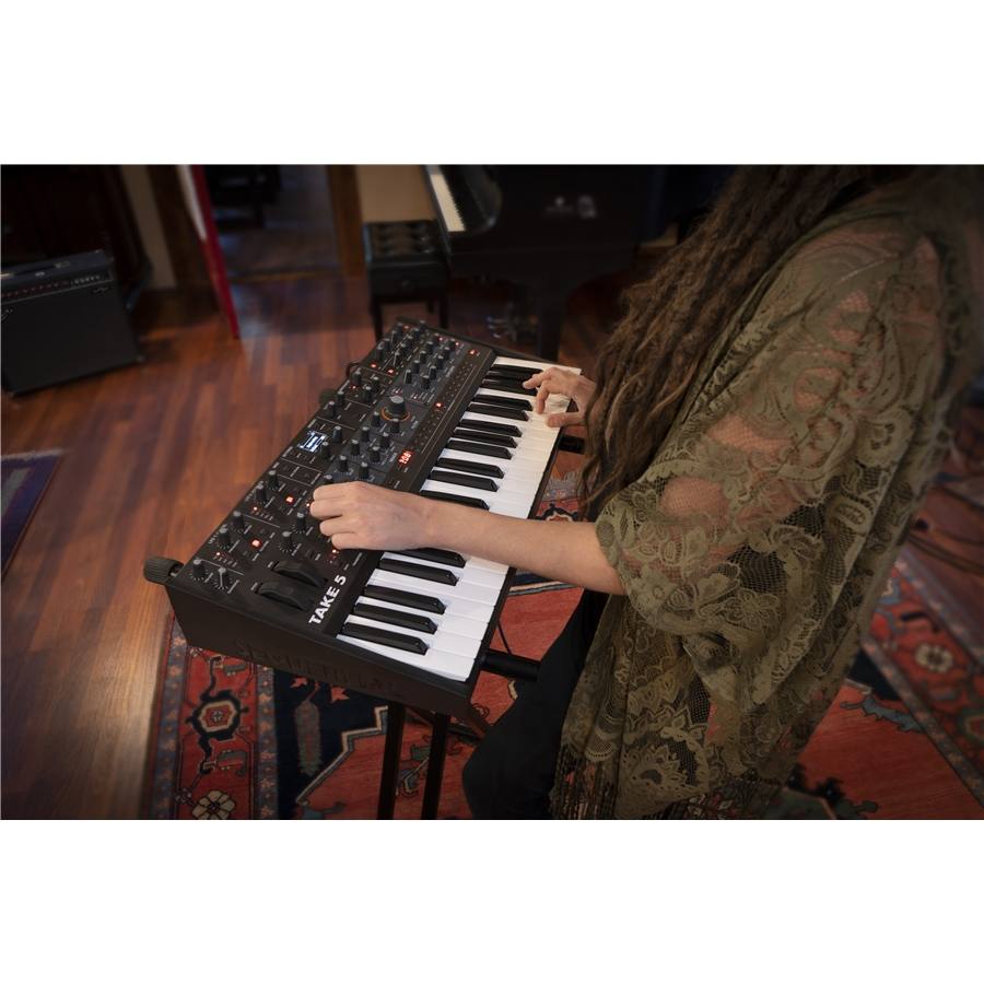 83-sequential-take-5-17900016_6