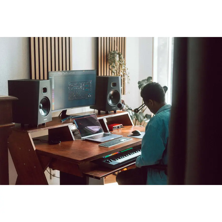 adam-audio-adam-audio-t8v-11500002-4