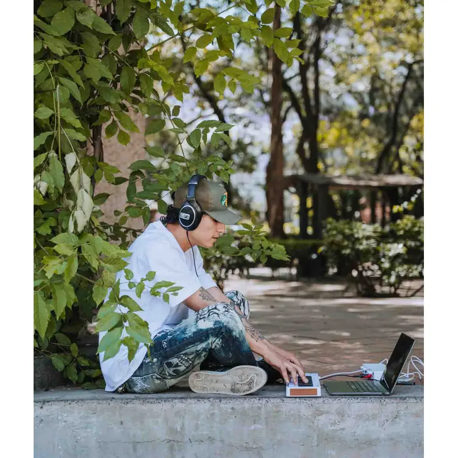 arturia-arturia-microlab-mk3-white-13600018-5