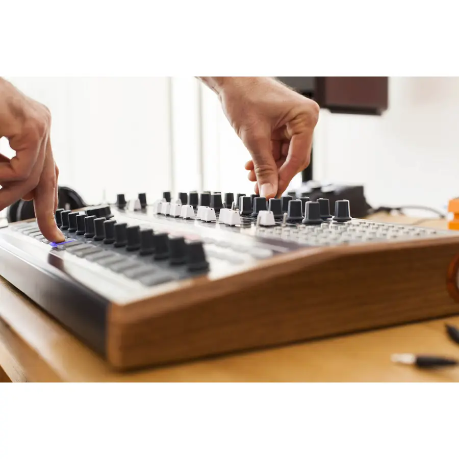 arturia-minibrute-2s-13600045-5